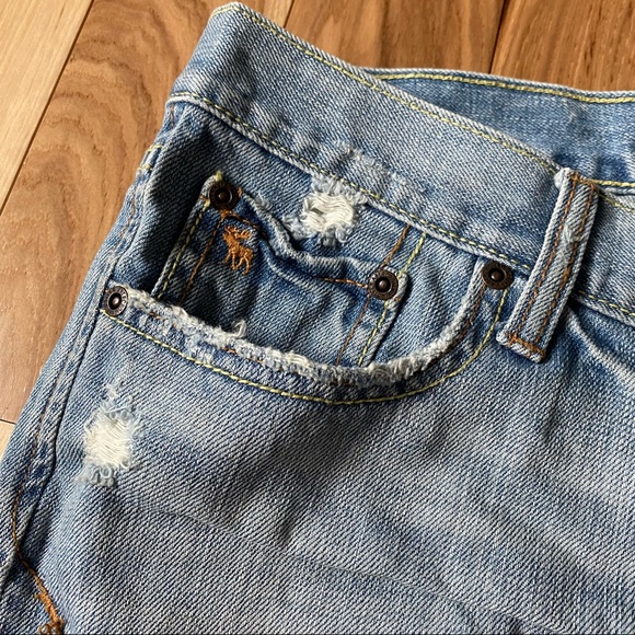A&F Distressed Light Wash Denim Jean Shorts - Picture 8 of 8